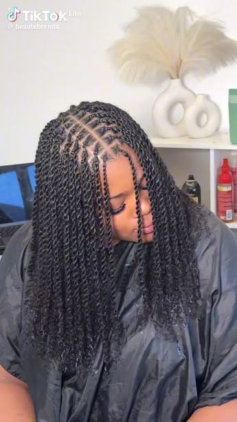 Natural hair braiding style